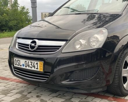 Чорний Опель Зафіра, об'ємом двигуна 1.6 л та пробігом 243 тис. км за 6850 $, фото 1 на Automoto.ua