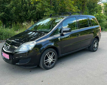 Черный Опель Зафира, объемом двигателя 1.8 л и пробегом 253 тыс. км за 7000 $, фото 4 на Automoto.ua