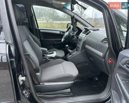 Черный Опель Зафира, объемом двигателя 1.91 л и пробегом 278 тыс. км за 6400 $, фото 34 на Automoto.ua