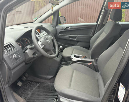 Черный Опель Зафира, объемом двигателя 1.6 л и пробегом 201 тыс. км за 7100 $, фото 21 на Automoto.ua