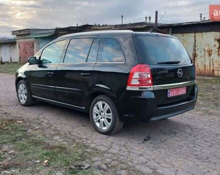 Черный Опель Зафира, объемом двигателя 1.6 л и пробегом 225 тыс. км за 6700 $, фото 2 на Automoto.ua