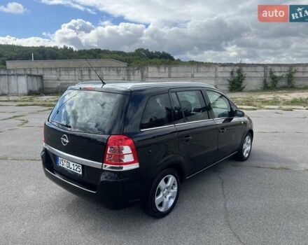 Черный Опель Зафира, объемом двигателя 1.8 л и пробегом 186 тыс. км за 7200 $, фото 15 на Automoto.ua