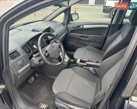 Черный Опель Зафира, объемом двигателя 2.2 л и пробегом 260 тыс. км за 6900 $, фото 9 на Automoto.ua