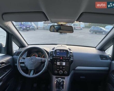 Чорний Опель Зафіра, об'ємом двигуна 1.6 л та пробігом 243 тис. км за 6400 $, фото 27 на Automoto.ua