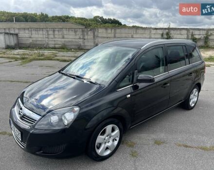 Черный Опель Зафира, объемом двигателя 1.8 л и пробегом 186 тыс. км за 7200 $, фото 1 на Automoto.ua