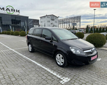 Черный Опель Зафира, объемом двигателя 2.2 л и пробегом 260 тыс. км за 6900 $, фото 2 на Automoto.ua