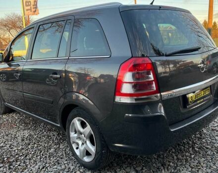Черный Опель Зафира, объемом двигателя 1.7 л и пробегом 280 тыс. км за 7000 $, фото 4 на Automoto.ua