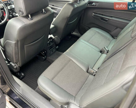 Черный Опель Зафира, объемом двигателя 1.9 л и пробегом 172 тыс. км за 8000 $, фото 21 на Automoto.ua