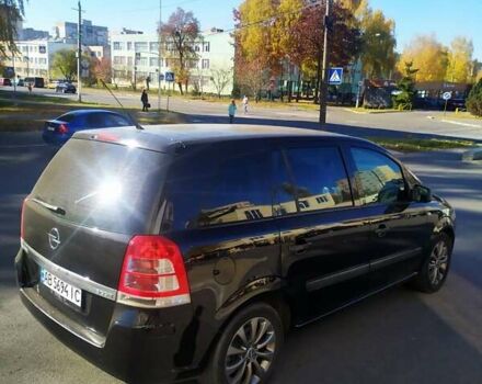 Чорний Опель Зафіра, об'ємом двигуна 1.69 л та пробігом 279 тис. км за 6999 $, фото 4 на Automoto.ua