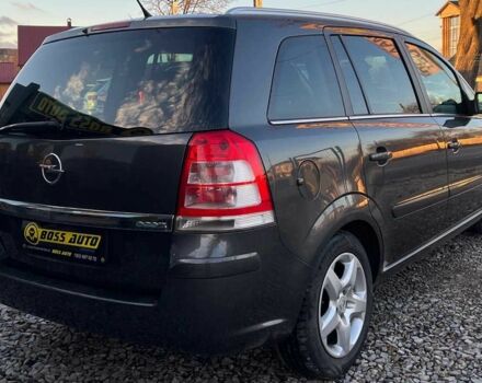 Черный Опель Зафира, объемом двигателя 1.7 л и пробегом 280 тыс. км за 7000 $, фото 6 на Automoto.ua