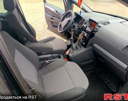 Чорний Опель Зафіра, об'ємом двигуна 1.7 л та пробігом 0 тис. км за 6000 $, фото 1 на Automoto.ua