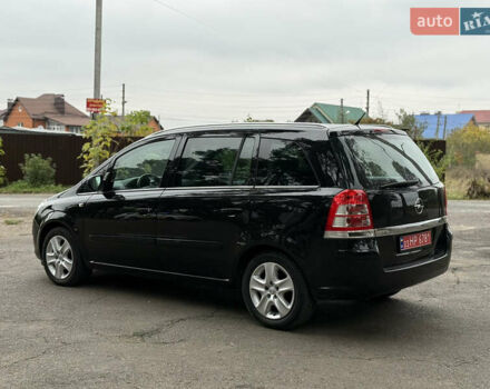 Черный Опель Зафира, объемом двигателя 1.6 л и пробегом 177 тыс. км за 7700 $, фото 17 на Automoto.ua