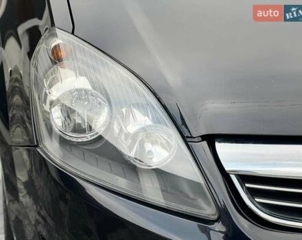 Черный Опель Зафира, объемом двигателя 1.6 л и пробегом 221 тыс. км за 6999 $, фото 20 на Automoto.ua