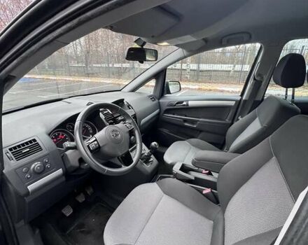 Черный Опель Зафира, объемом двигателя 1.8 л и пробегом 166 тыс. км за 7999 $, фото 17 на Automoto.ua