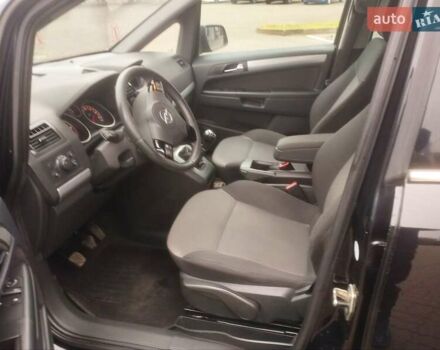 Черный Опель Зафира, объемом двигателя 1.7 л и пробегом 244 тыс. км за 7650 $, фото 36 на Automoto.ua