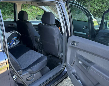 Черный Опель Зафира, объемом двигателя 1.69 л и пробегом 264 тыс. км за 6500 $, фото 9 на Automoto.ua