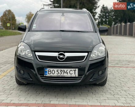 Черный Опель Зафира, объемом двигателя 1.7 л и пробегом 278 тыс. км за 7300 $, фото 4 на Automoto.ua