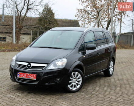 Черный Опель Зафира, объемом двигателя 1.8 л и пробегом 220 тыс. км за 7499 $, фото 6 на Automoto.ua