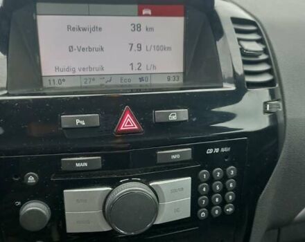 Чорний Опель Зафіра, об'ємом двигуна 1.7 л та пробігом 235 тис. км за 7499 $, фото 8 на Automoto.ua