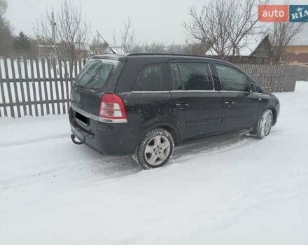 Черный Опель Зафира, объемом двигателя 1.7 л и пробегом 278 тыс. км за 8000 $, фото 6 на Automoto.ua
