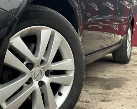 Чорний Опель Зафіра, об'ємом двигуна 1.8 л та пробігом 166 тис. км за 7900 $, фото 5 на Automoto.ua