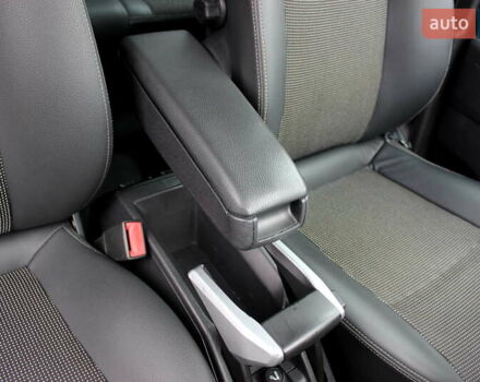 Черный Опель Зафира, объемом двигателя 1.8 л и пробегом 220 тыс. км за 7499 $, фото 63 на Automoto.ua