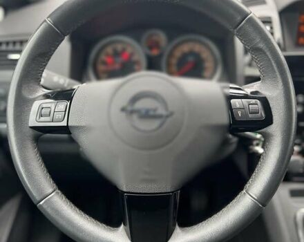 Черный Опель Зафира, объемом двигателя 1.8 л и пробегом 166 тыс. км за 7999 $, фото 25 на Automoto.ua