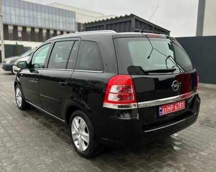 Черный Опель Зафира, объемом двигателя 1.6 л и пробегом 177 тыс. км за 7600 $, фото 7 на Automoto.ua