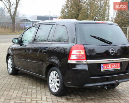 Черный Опель Зафира, объемом двигателя 1.8 л и пробегом 220 тыс. км за 7499 $, фото 25 на Automoto.ua
