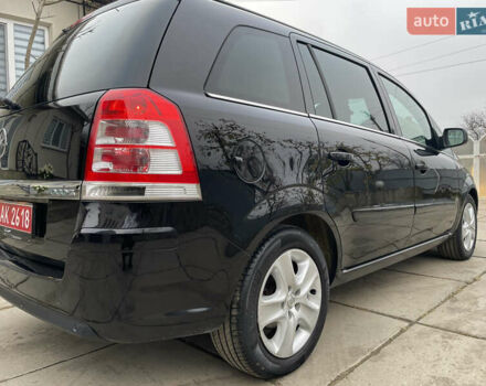 Черный Опель Зафира, объемом двигателя 1.7 л и пробегом 260 тыс. км за 6999 $, фото 19 на Automoto.ua