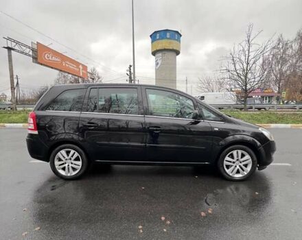 Черный Опель Зафира, объемом двигателя 1.8 л и пробегом 166 тыс. км за 7999 $, фото 4 на Automoto.ua