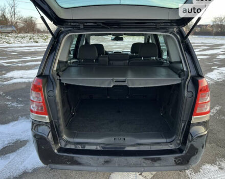 Черный Опель Зафира, объемом двигателя 1.69 л и пробегом 264 тыс. км за 7300 $, фото 7 на Automoto.ua