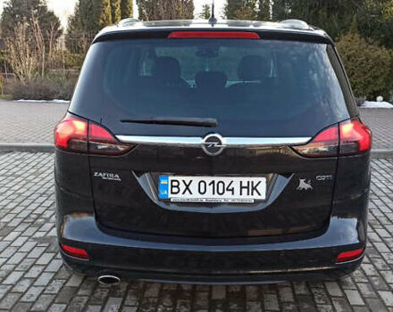 Чорний Опель Зафіра, об'ємом двигуна 2 л та пробігом 177 тис. км за 13000 $, фото 4 на Automoto.ua