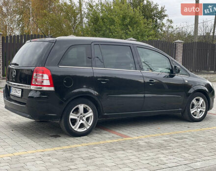 Черный Опель Зафира, объемом двигателя 1.7 л и пробегом 278 тыс. км за 7300 $, фото 9 на Automoto.ua