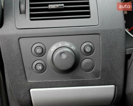 Черный Опель Зафира, объемом двигателя 1.8 л и пробегом 220 тыс. км за 7499 $, фото 34 на Automoto.ua