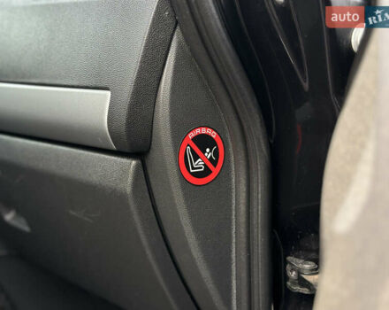 Чорний Опель Зафіра, об'ємом двигуна 1.8 л та пробігом 210 тис. км за 8199 $, фото 98 на Automoto.ua