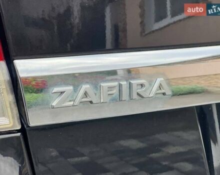 Черный Опель Зафира, объемом двигателя 1.6 л и пробегом 221 тыс. км за 7399 $, фото 32 на Automoto.ua