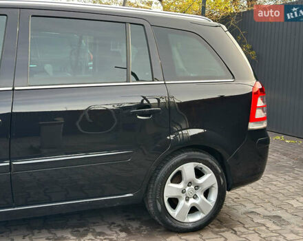 Чорний Опель Зафіра, об'ємом двигуна 1.8 л та пробігом 210 тис. км за 8199 $, фото 28 на Automoto.ua