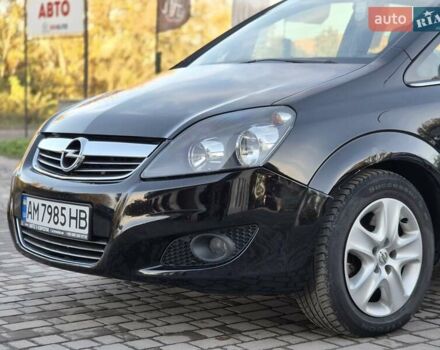 Чорний Опель Зафіра, об'ємом двигуна 1.7 л та пробігом 271 тис. км за 7055 $, фото 11 на Automoto.ua