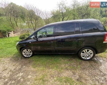 Черный Опель Зафира, объемом двигателя 1.7 л и пробегом 263 тыс. км за 6700 $, фото 12 на Automoto.ua