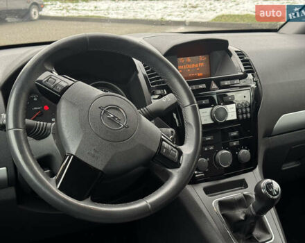Черный Опель Зафира, объемом двигателя 1.8 л и пробегом 247 тыс. км за 7599 $, фото 27 на Automoto.ua