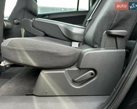 Чорний Опель Зафіра, об'ємом двигуна 1.8 л та пробігом 210 тис. км за 8199 $, фото 66 на Automoto.ua