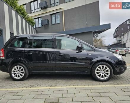 Чорний Опель Зафіра, об'ємом двигуна 1.8 л та пробігом 155 тис. км за 7490 $, фото 5 на Automoto.ua