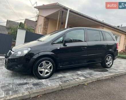 Черный Опель Зафира, объемом двигателя 1.6 л и пробегом 221 тыс. км за 7399 $, фото 19 на Automoto.ua