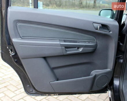 Черный Опель Зафира, объемом двигателя 1.8 л и пробегом 220 тыс. км за 7499 $, фото 37 на Automoto.ua