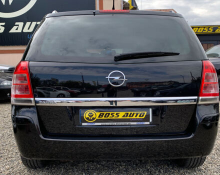 Черный Опель Зафира, объемом двигателя 1.7 л и пробегом 208 тыс. км за 7500 $, фото 4 на Automoto.ua