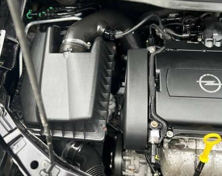 Черный Опель Зафира, объемом двигателя 1.6 л и пробегом 221 тыс. км за 6999 $, фото 69 на Automoto.ua