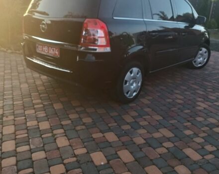 Чорний Опель Зафіра, об'ємом двигуна 2 л та пробігом 257 тис. км за 6200 $, фото 4 на Automoto.ua