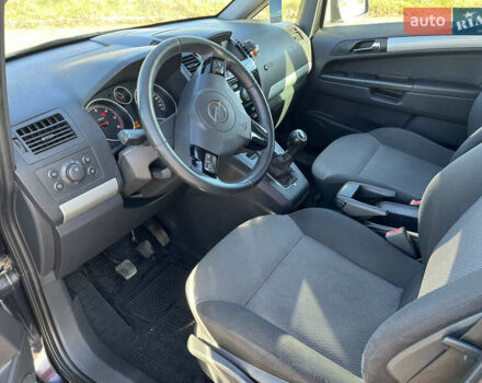 Чорний Опель Зафіра, об'ємом двигуна 1.7 л та пробігом 270 тис. км за 7550 $, фото 6 на Automoto.ua