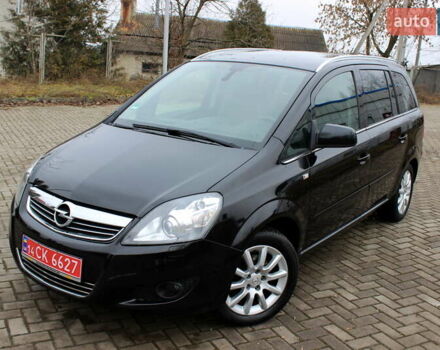 Черный Опель Зафира, объемом двигателя 1.8 л и пробегом 220 тыс. км за 7499 $, фото 11 на Automoto.ua